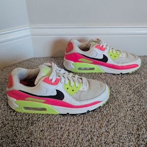Nike Air Max 90 GS Pink Volt sz 9